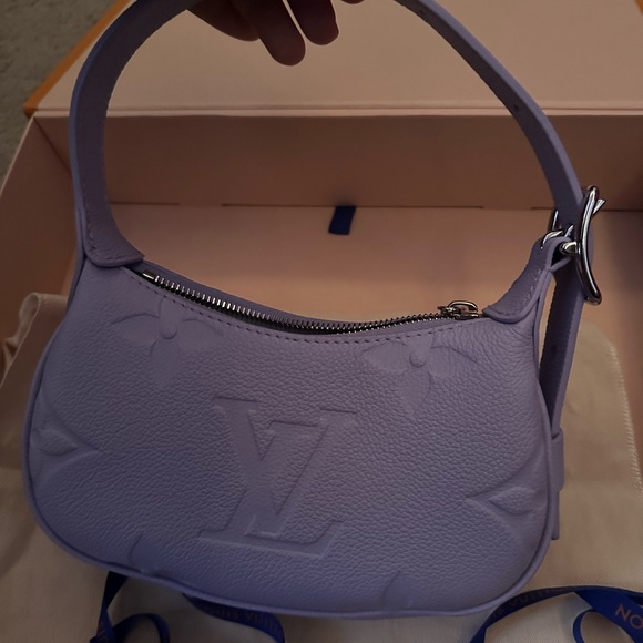 NEW IN BOX Louis Vuitton Mini Moon Bag in Iris - Picture 7 of 9
